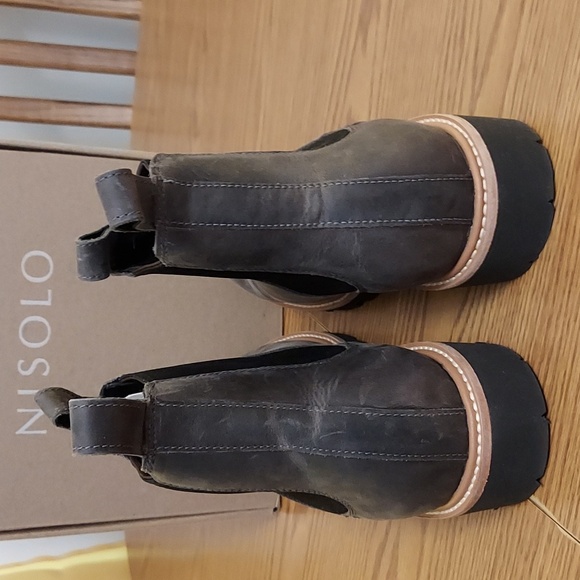 Nisolo Womens Go To Lug Chelesa Boot - Picture 4 of 12